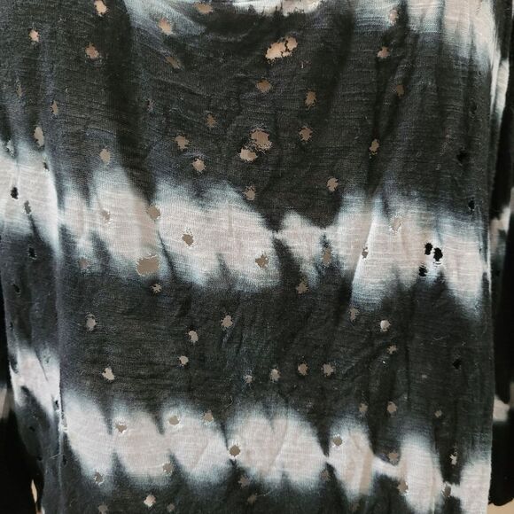 Anama size medium black white cold shoulder top with designed holes distressed - Picture 5 of 5
